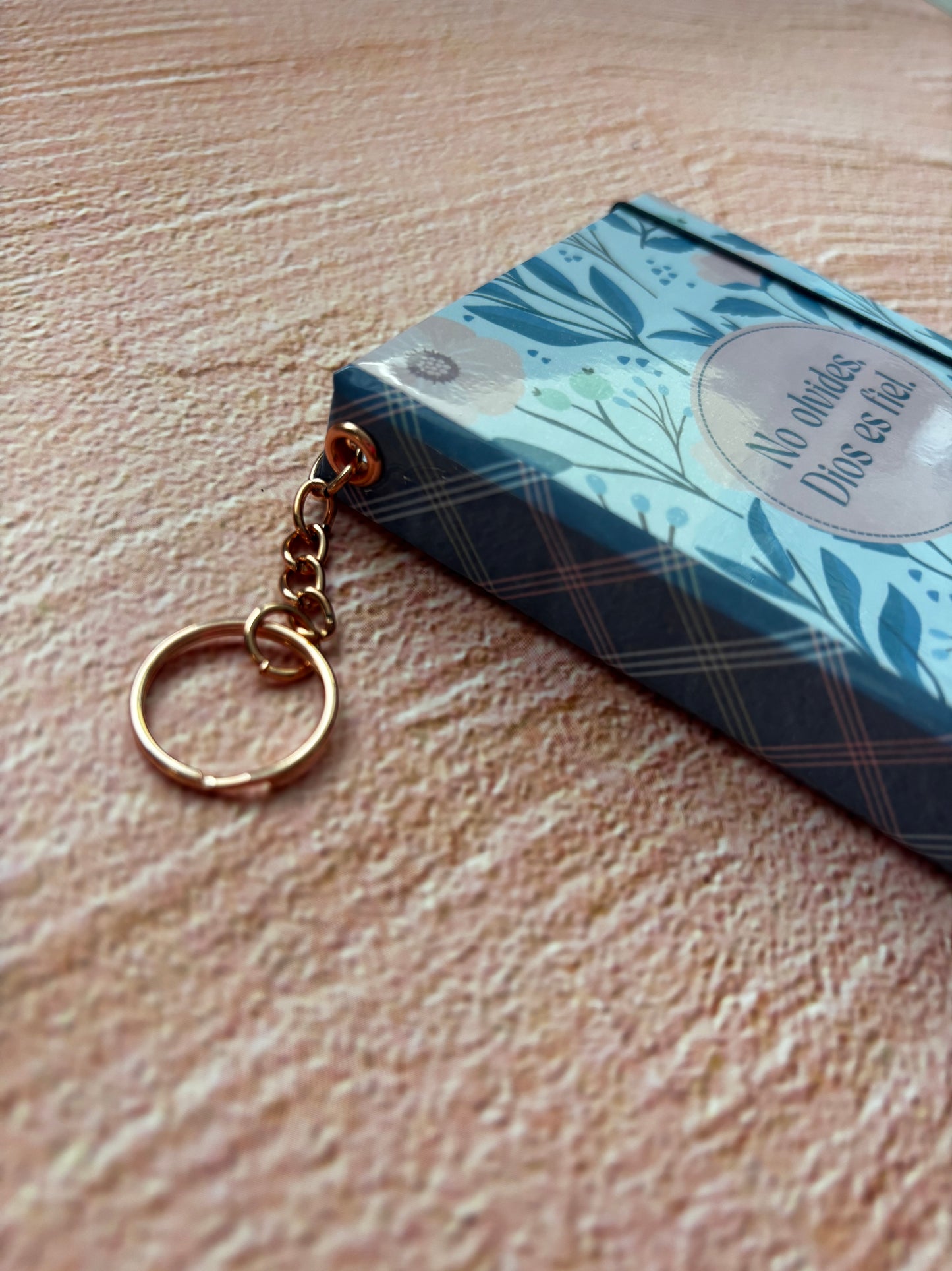 Mini Libreta Llavero con Post-it