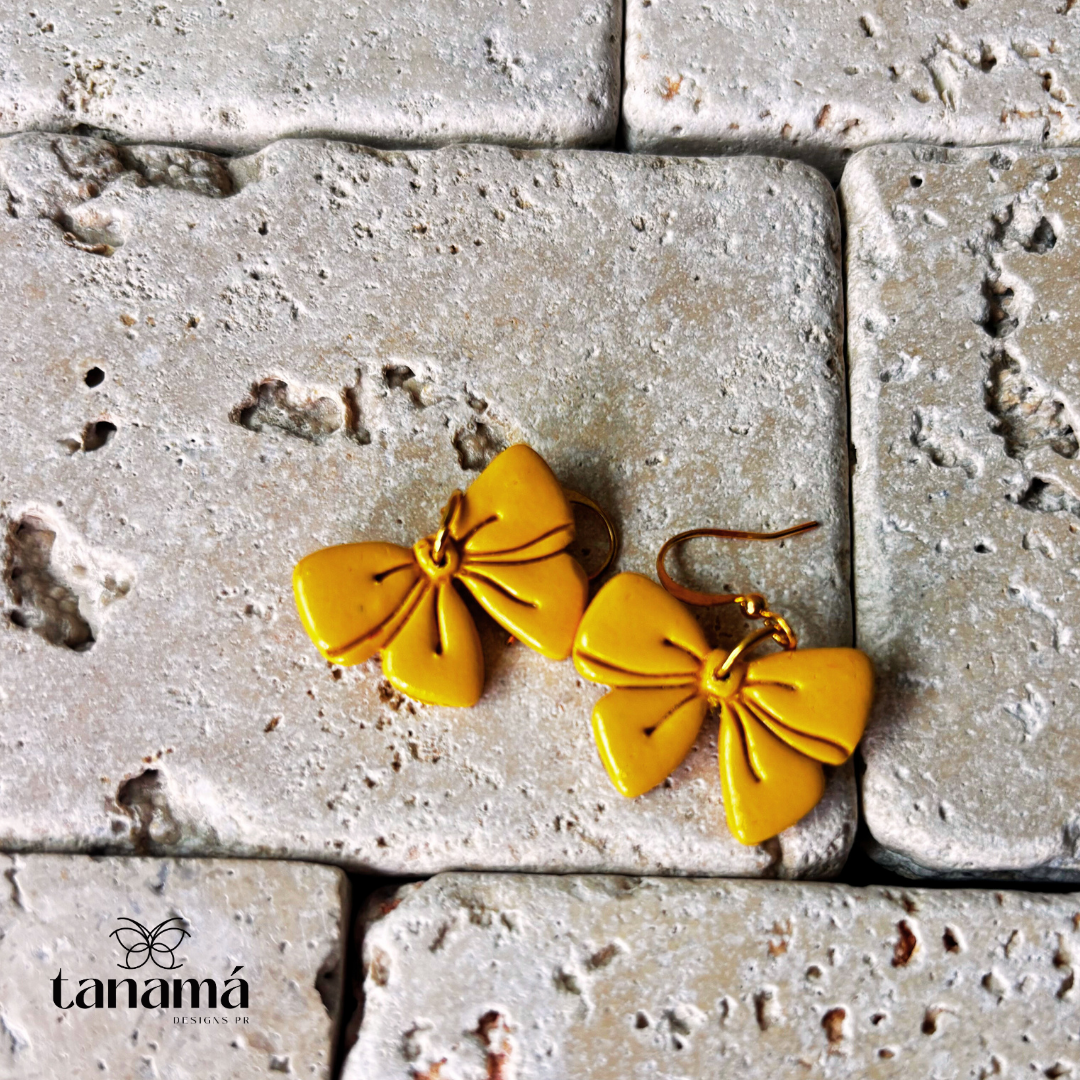 Lacitos earrings collection