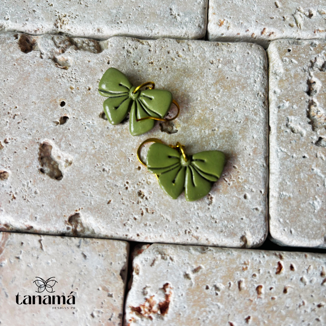 Lacitos earrings collection