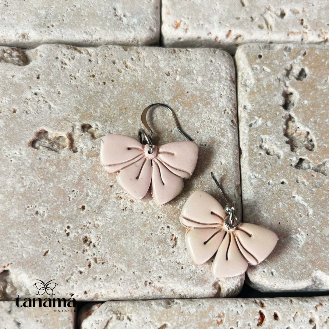 Lacitos earrings collection