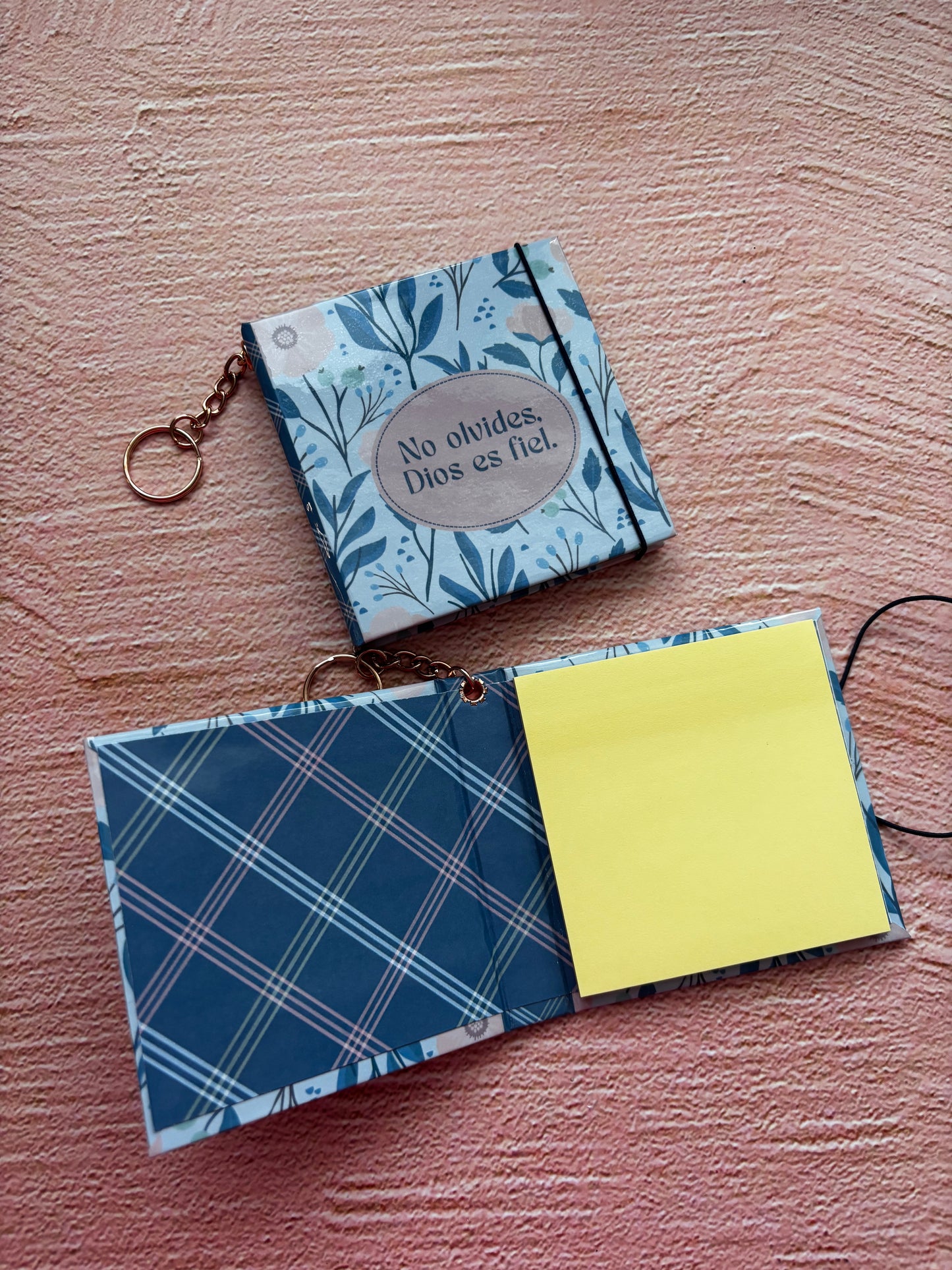 Mini Libreta Llavero con Post-it