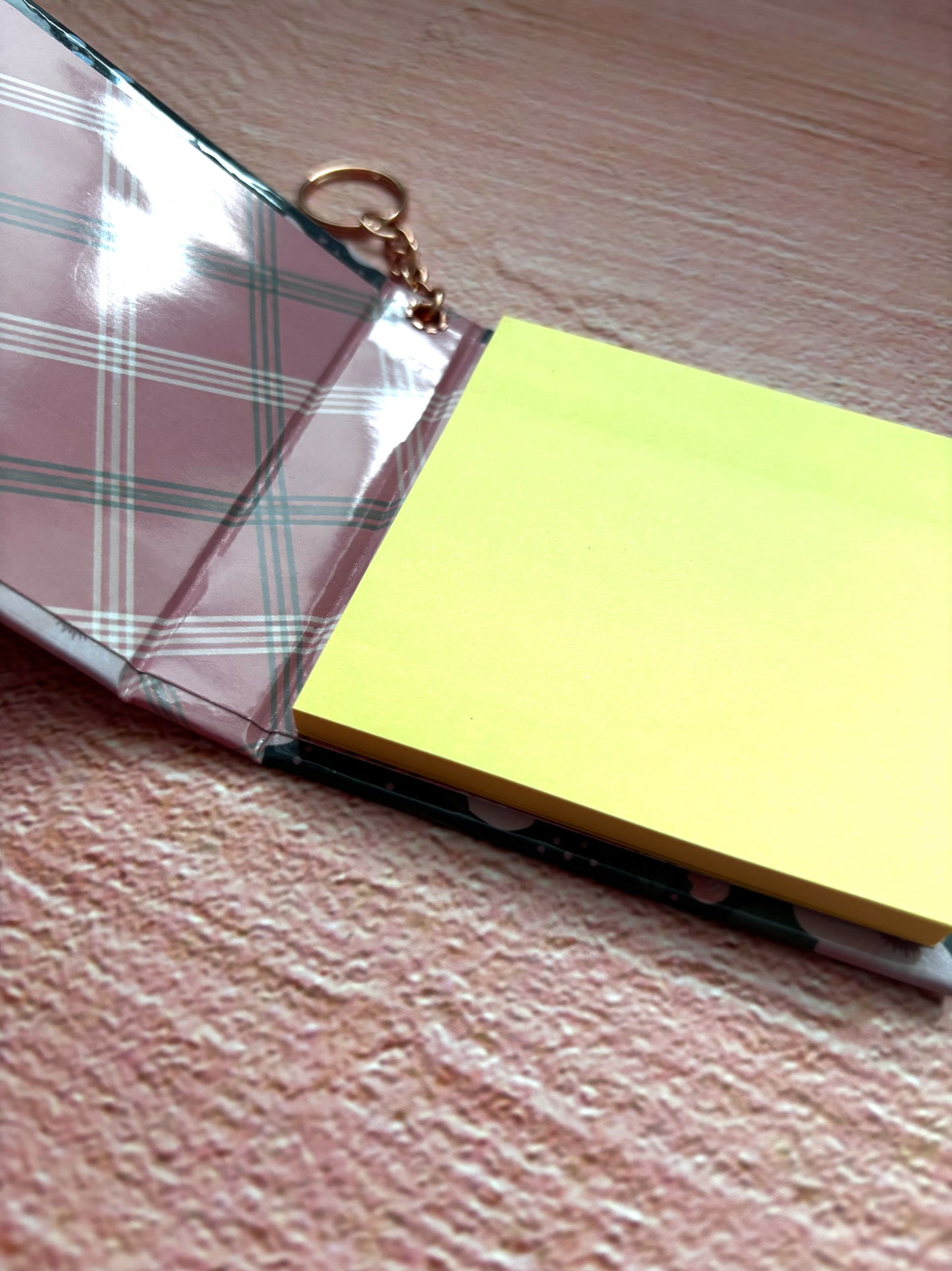 Mini Libreta Llavero con Post-it